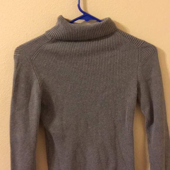 long sleeve turtle neck - Picture 2 of 2